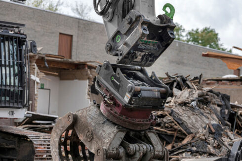 Steelwrist_SQDEMOLITION.jpg